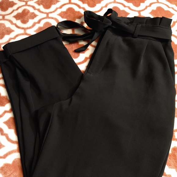 Size M black cropped paper bag dress pants - Picture 4 of 15